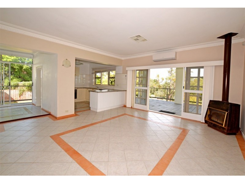 89 Gavour Road, Wattle Grove WA 6107