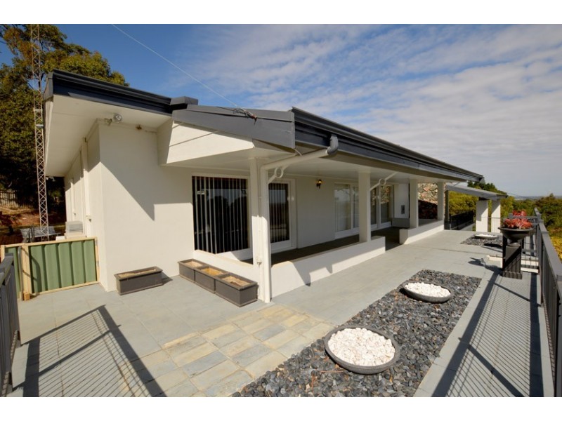 89 Gavour Road, Wattle Grove WA 6107