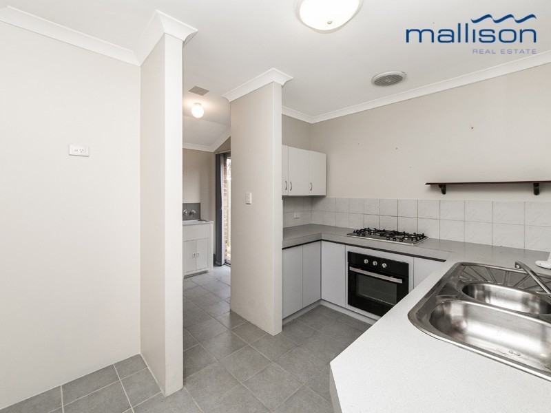 6/31 Third Avenue, Kelmscott WA 6111