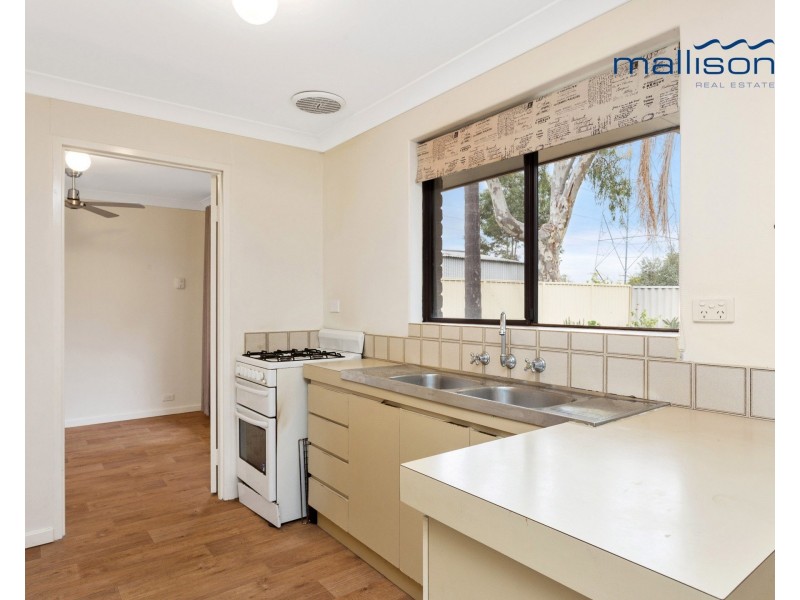 50 Berrigan Drive, South Lake WA 6164