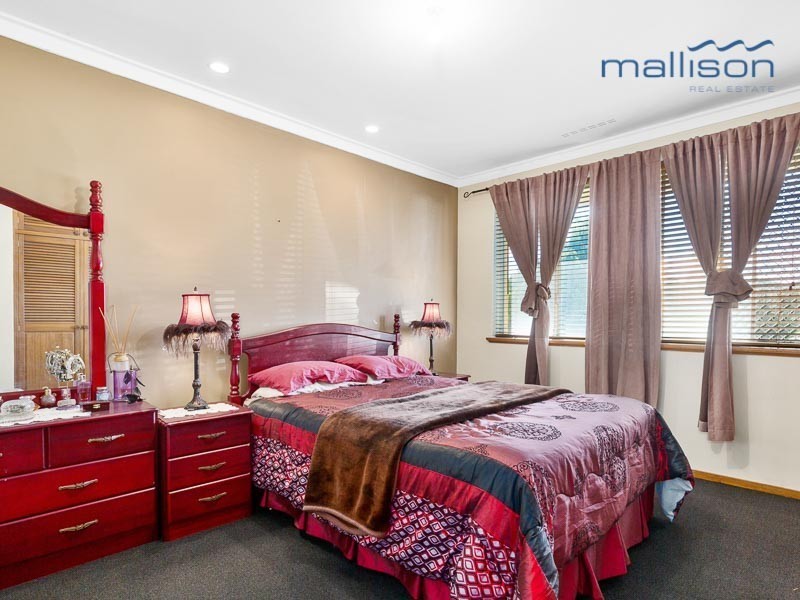 25 Woodpecker Avenue, Willetton WA 6155