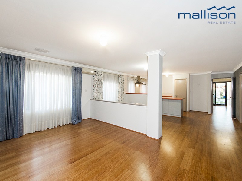 16 Finsbury Drive, Thornlie WA 6108