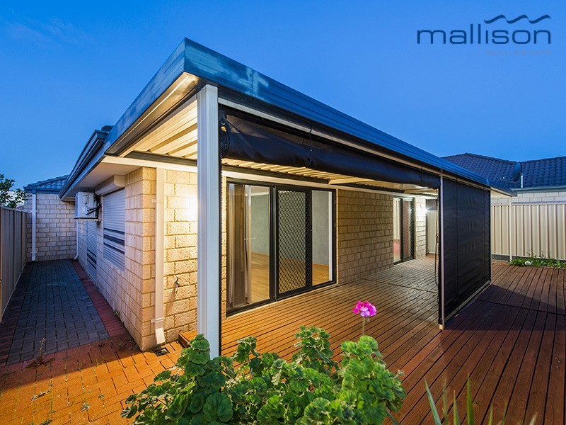 16 Finsbury Drive, Thornlie WA 6108