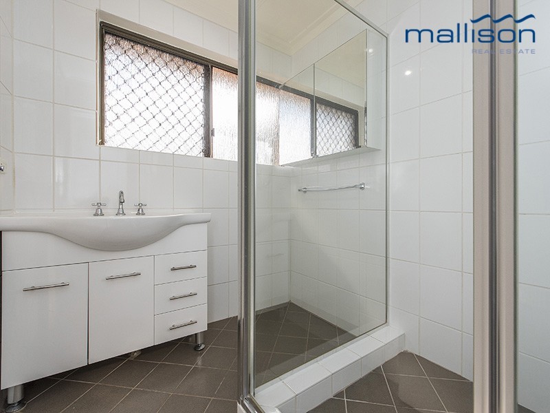 1/159 Melville Parade, Como WA 6152