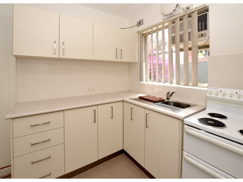 2/5 Fourth Road, Armadale WA 6112