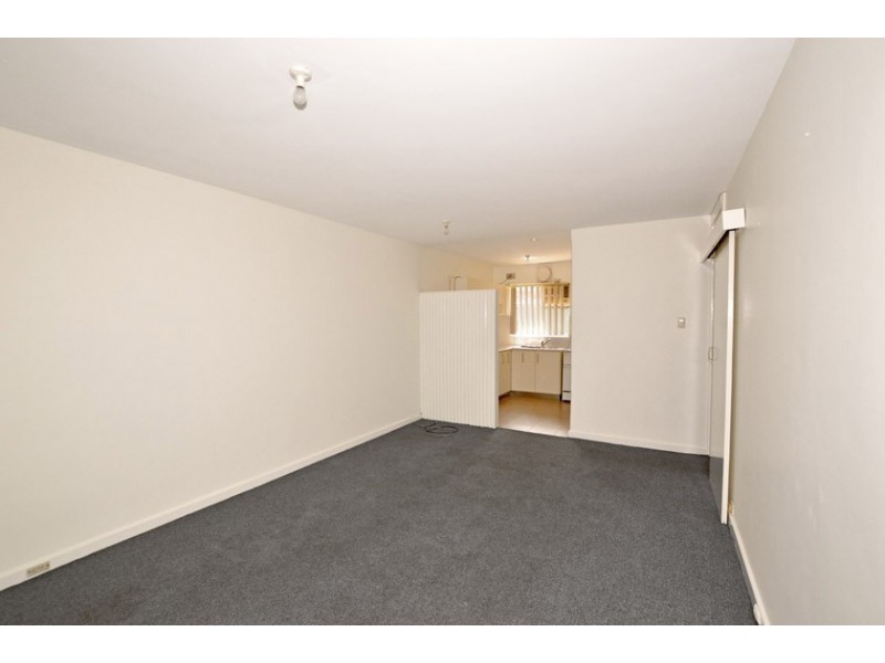 2/5 Fourth Road, Armadale WA 6112