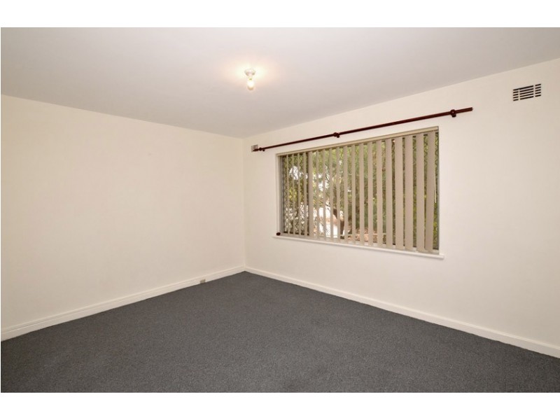 2/5 Fourth Road, Armadale WA 6112