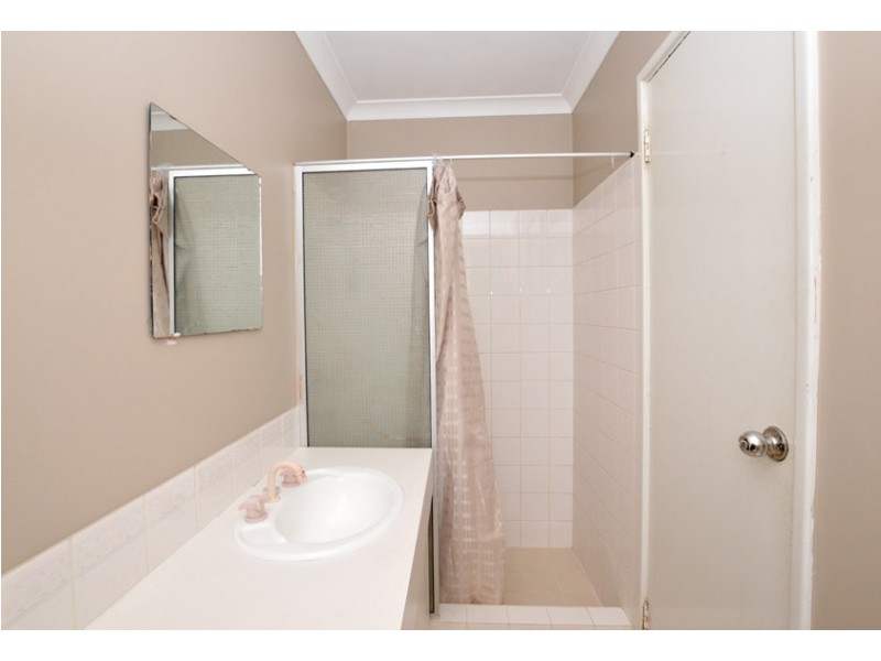 5 Parilla Court, Greenfields WA 6210