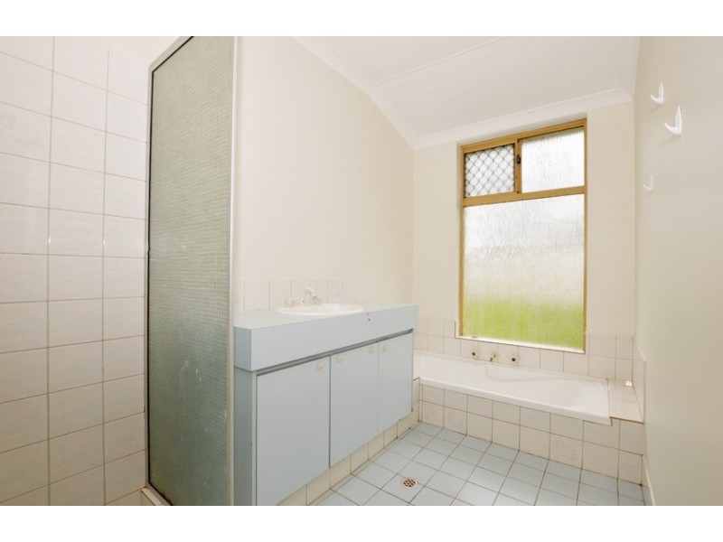 5 Parilla Court, Greenfields WA 6210