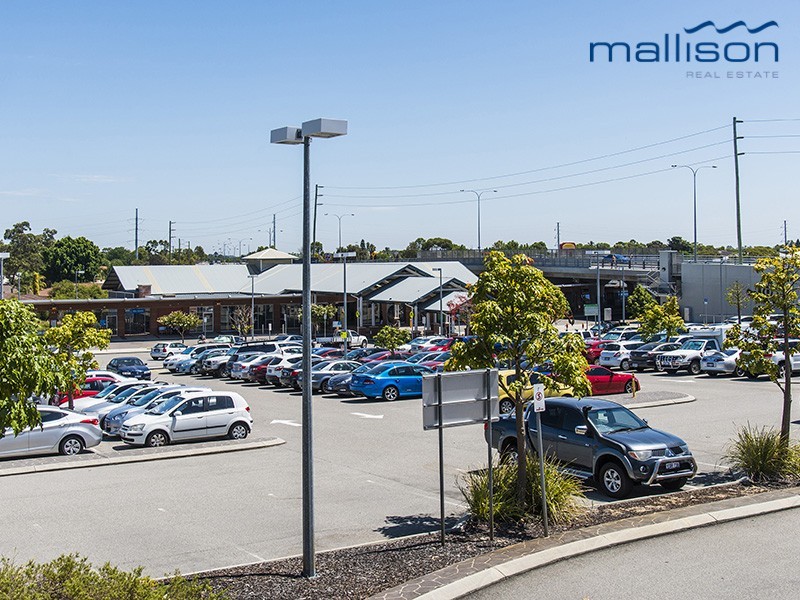 8/15 Debenham Street, Thornlie WA 6108