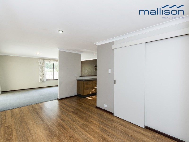 17 Moorhen Drive, Yangebup WA 6164