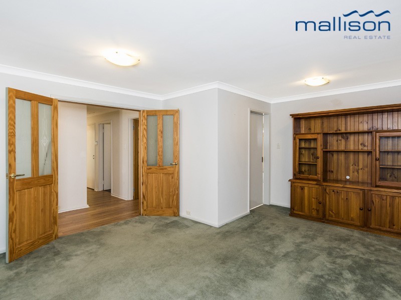 17 Moorhen Drive, Yangebup WA 6164