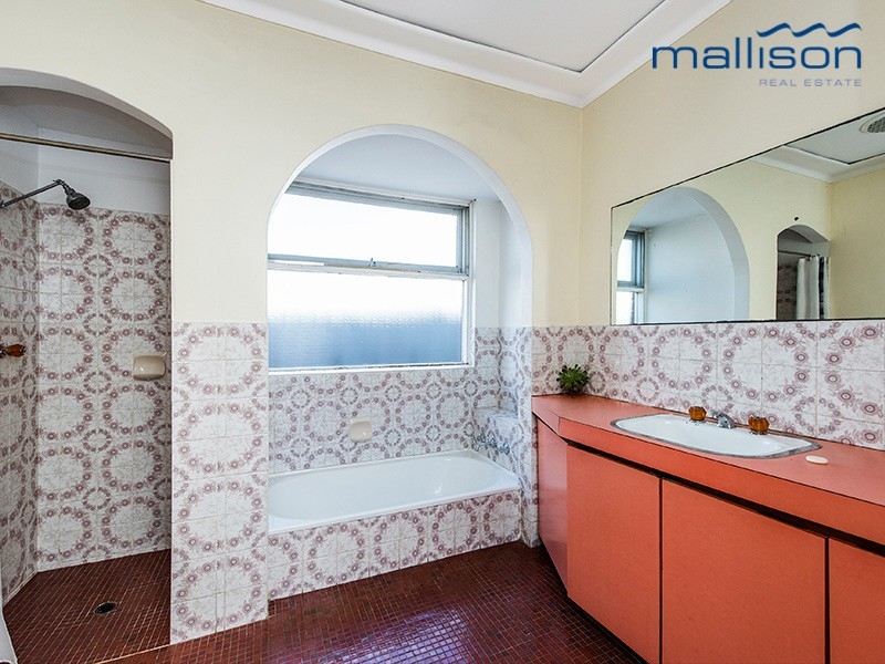 8 Vigors Avenue, Bull Creek WA 6149