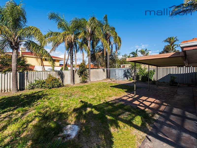 8 Vigors Avenue, Bull Creek WA 6149