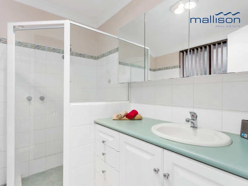 9 Sovereign Drive, Thornlie WA 6108