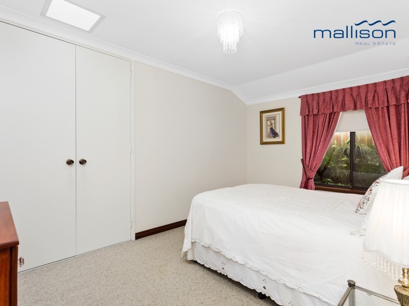 9 Sovereign Drive, Thornlie WA 6108