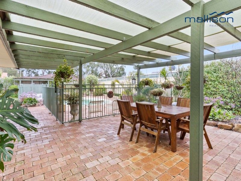 9 Sovereign Drive, Thornlie WA 6108