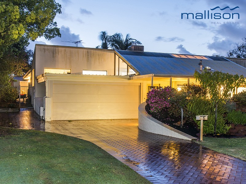 5 Moyle Close, Leeming WA 6149