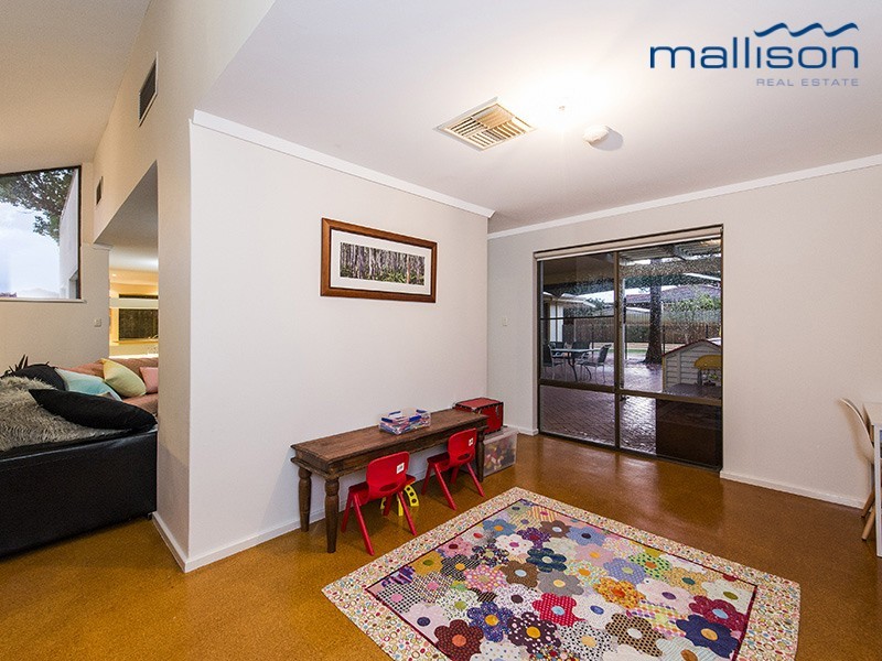 5 Moyle Close, Leeming WA 6149