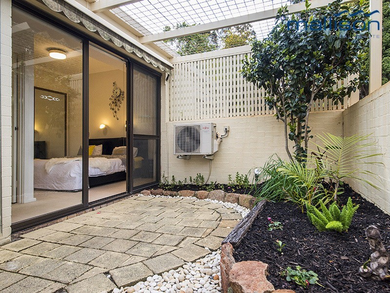 5 Moyle Close, Leeming WA 6149