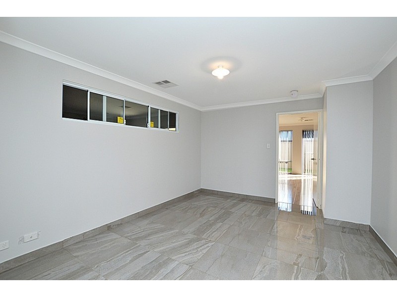 93 Keehner Entrance, Kelmscott WA 6111