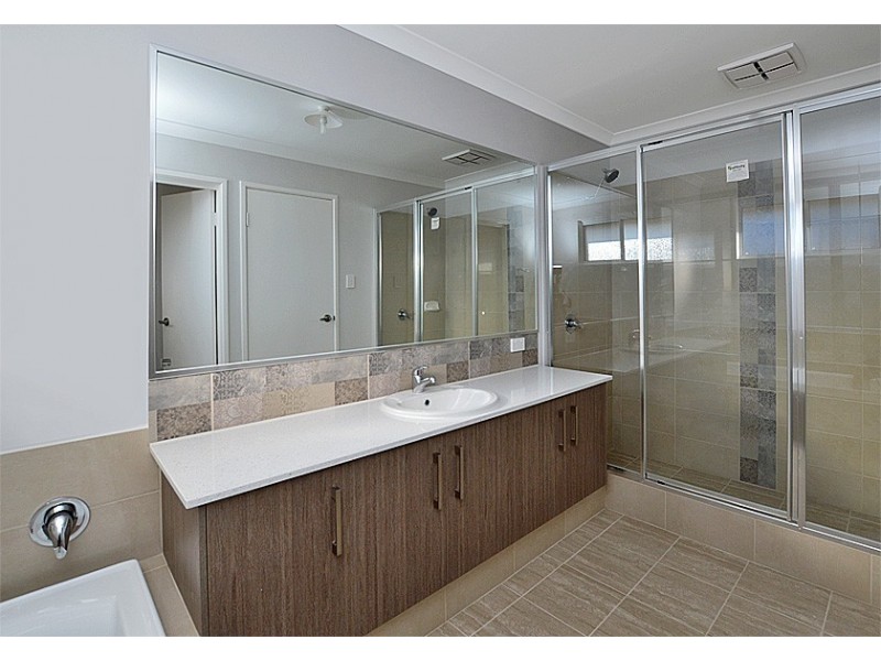 93 Keehner Entrance, Kelmscott WA 6111