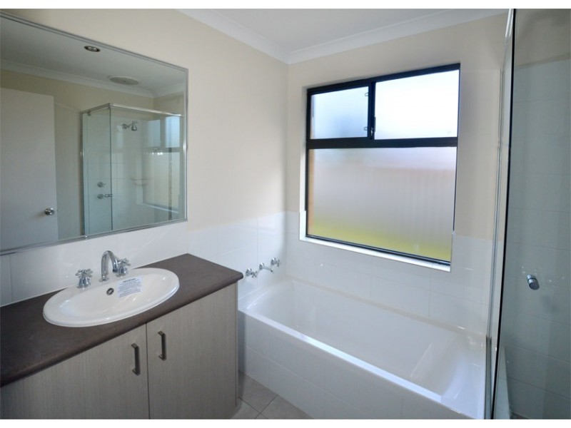 2/9 Hunt Street, Thornlie WA 6108