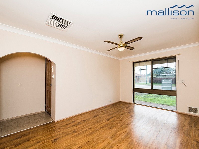 13 Cressida Way, Camillo WA 6111