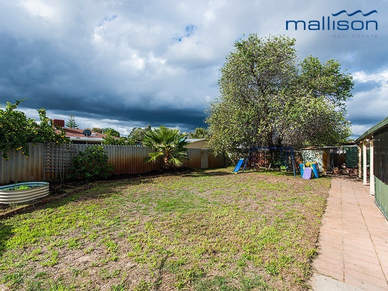 13 Cressida Way, Camillo WA 6111