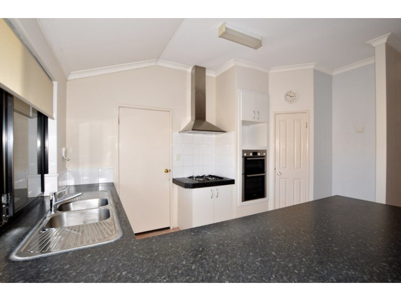 6 St Andrews Crescent, Canning Vale WA 6155