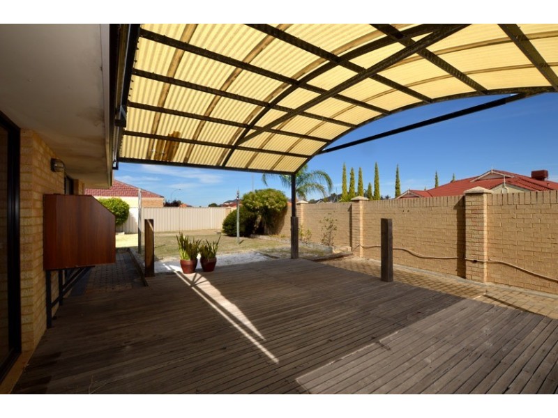 6 St Andrews Crescent, Canning Vale WA 6155