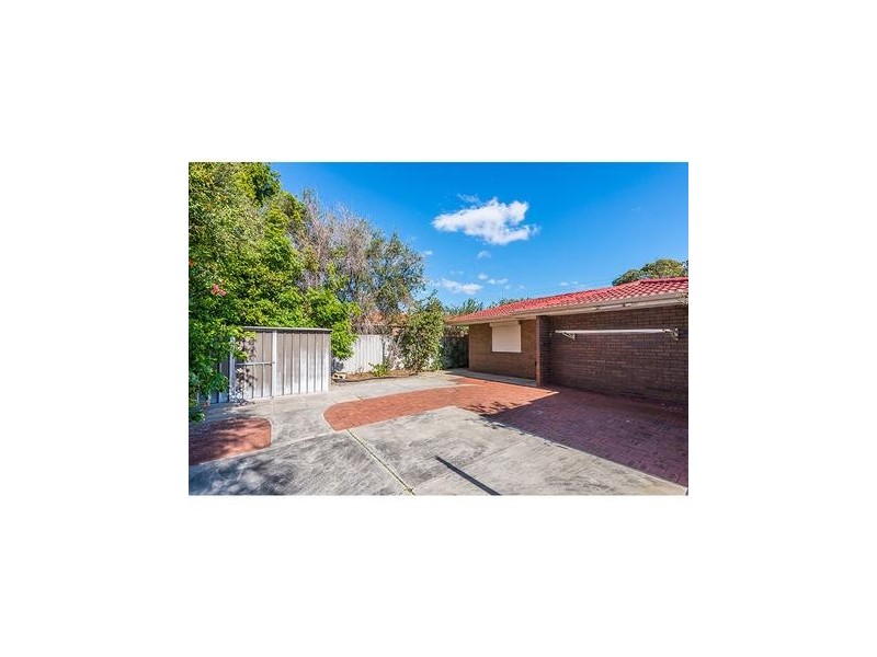 27 Duff Road, Riverton WA 6148