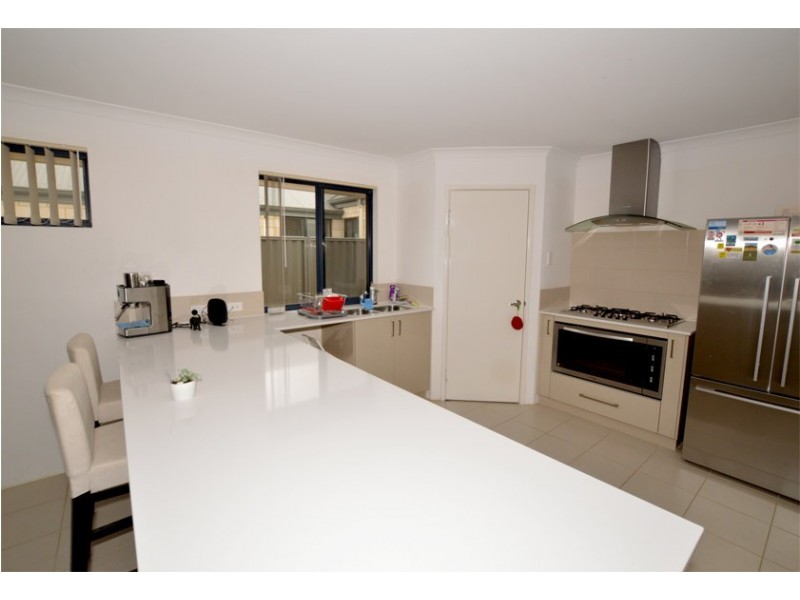 16 Atherstone Parade, Baldivis WA 6171