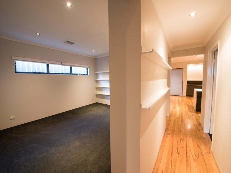 18A Harwood Street, Hilton WA 6163