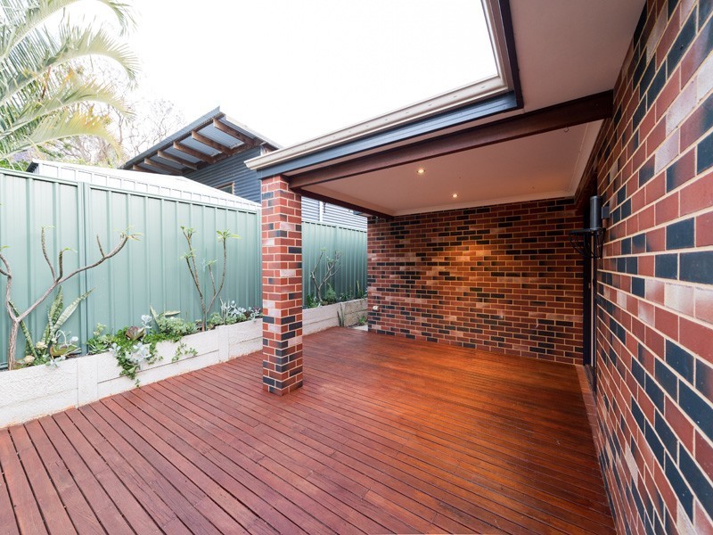 18A Harwood Street, Hilton WA 6163