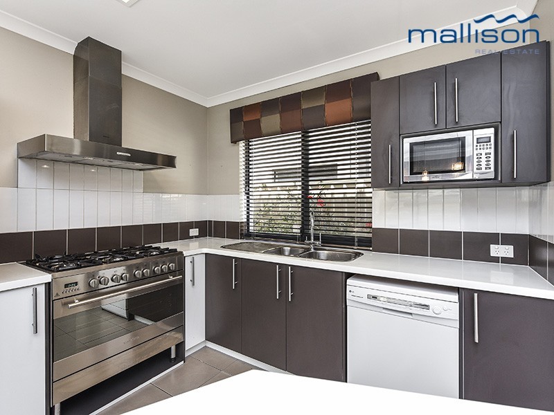 36 Admiralty Road, Canning Vale WA 6155