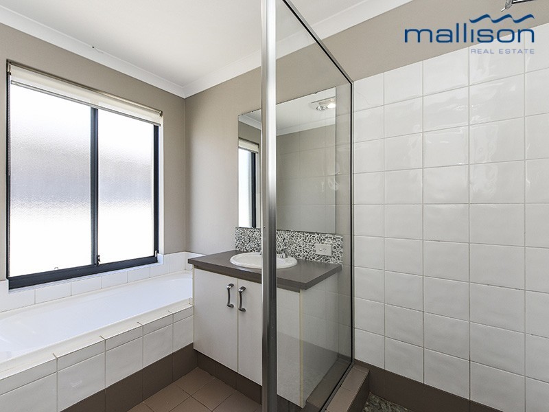 36 Admiralty Road, Canning Vale WA 6155