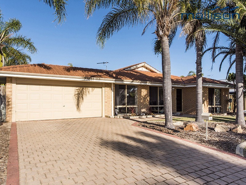 14 Kentia Close, Warnbro WA 6169