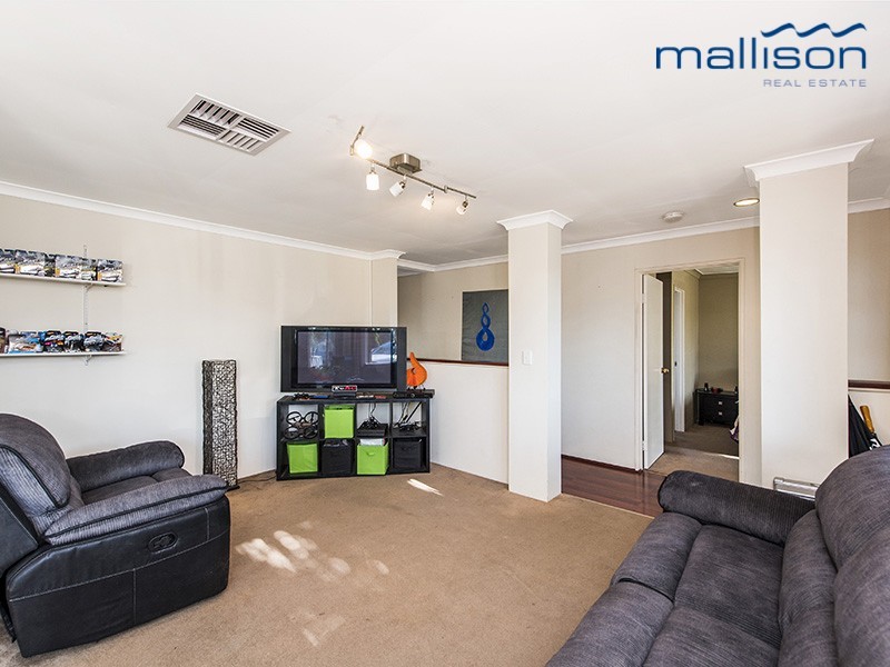 14 Kentia Close, Warnbro WA 6169