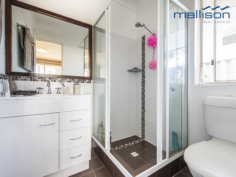 14 Kentia Close, Warnbro WA 6169