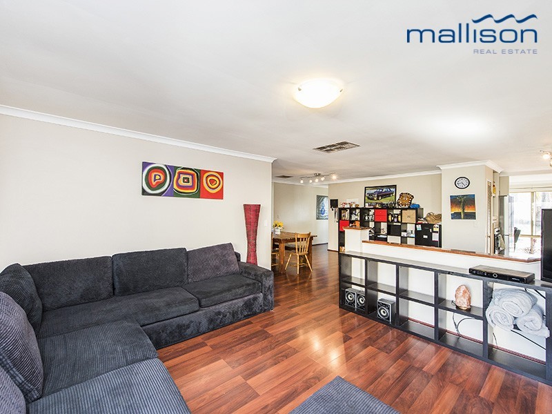 14 Kentia Close, Warnbro WA 6169