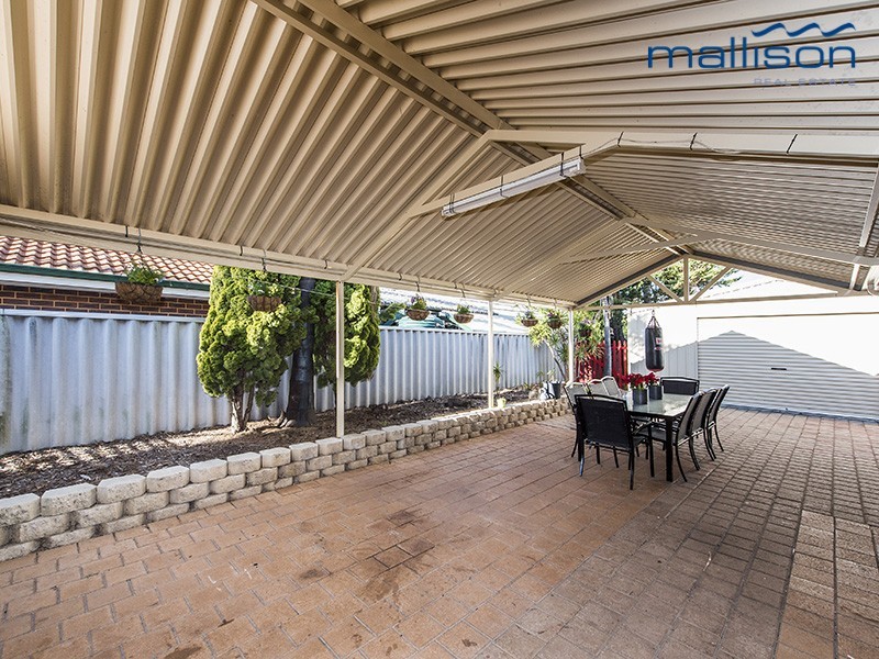 14 Kentia Close, Warnbro WA 6169