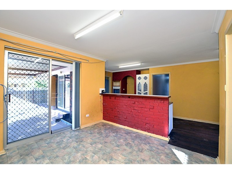 17 Leach Highway, Wilson WA 6107