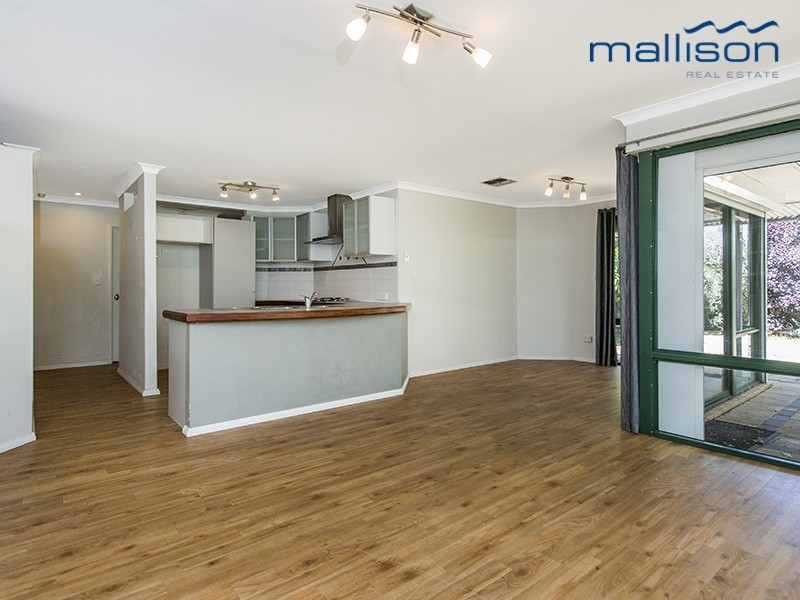 11 Passionfruit Way, Forrestfield WA 6058