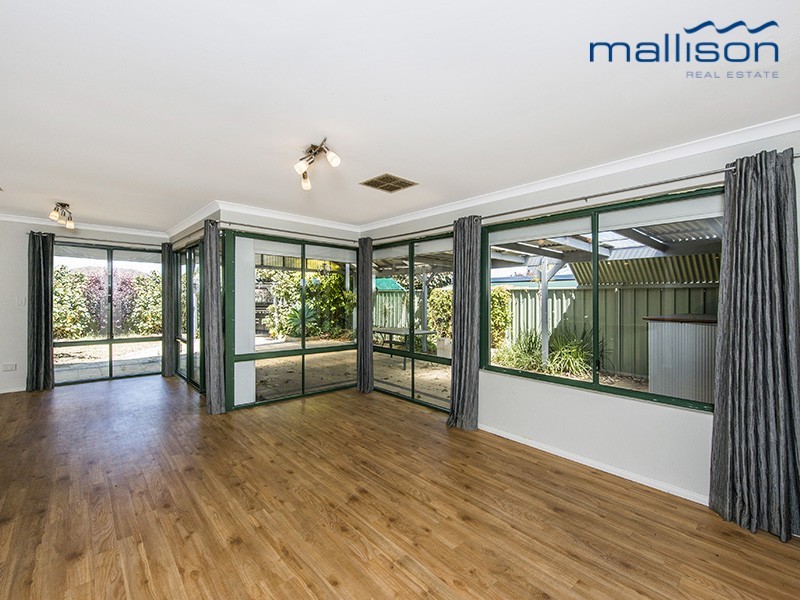 11 Passionfruit Way, Forrestfield WA 6058