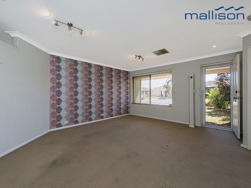 11 Passionfruit Way, Forrestfield WA 6058