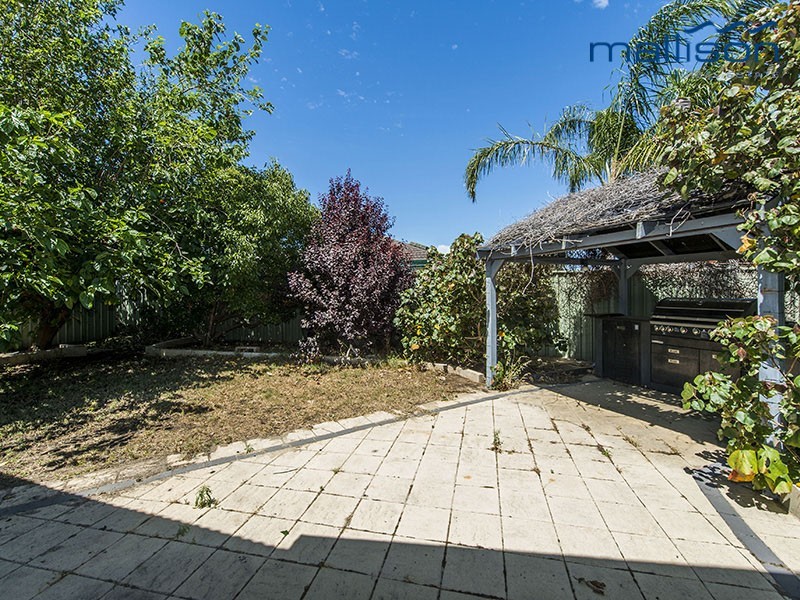 11 Passionfruit Way, Forrestfield WA 6058