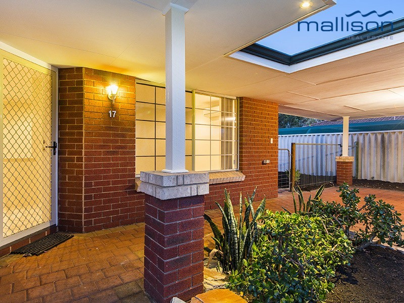 17 Barraberry Retreat, Canning Vale WA 6155