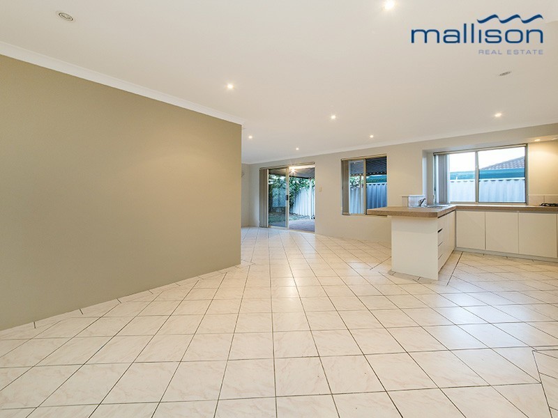 17 Barraberry Retreat, Canning Vale WA 6155