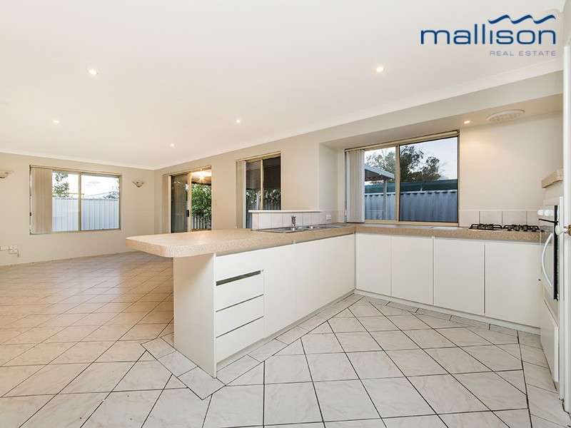 17 Barraberry Retreat, Canning Vale WA 6155